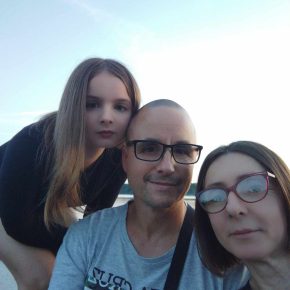 Messenger_creation_936e6584-bad7-42e6-9d4e-24fd104642d7 